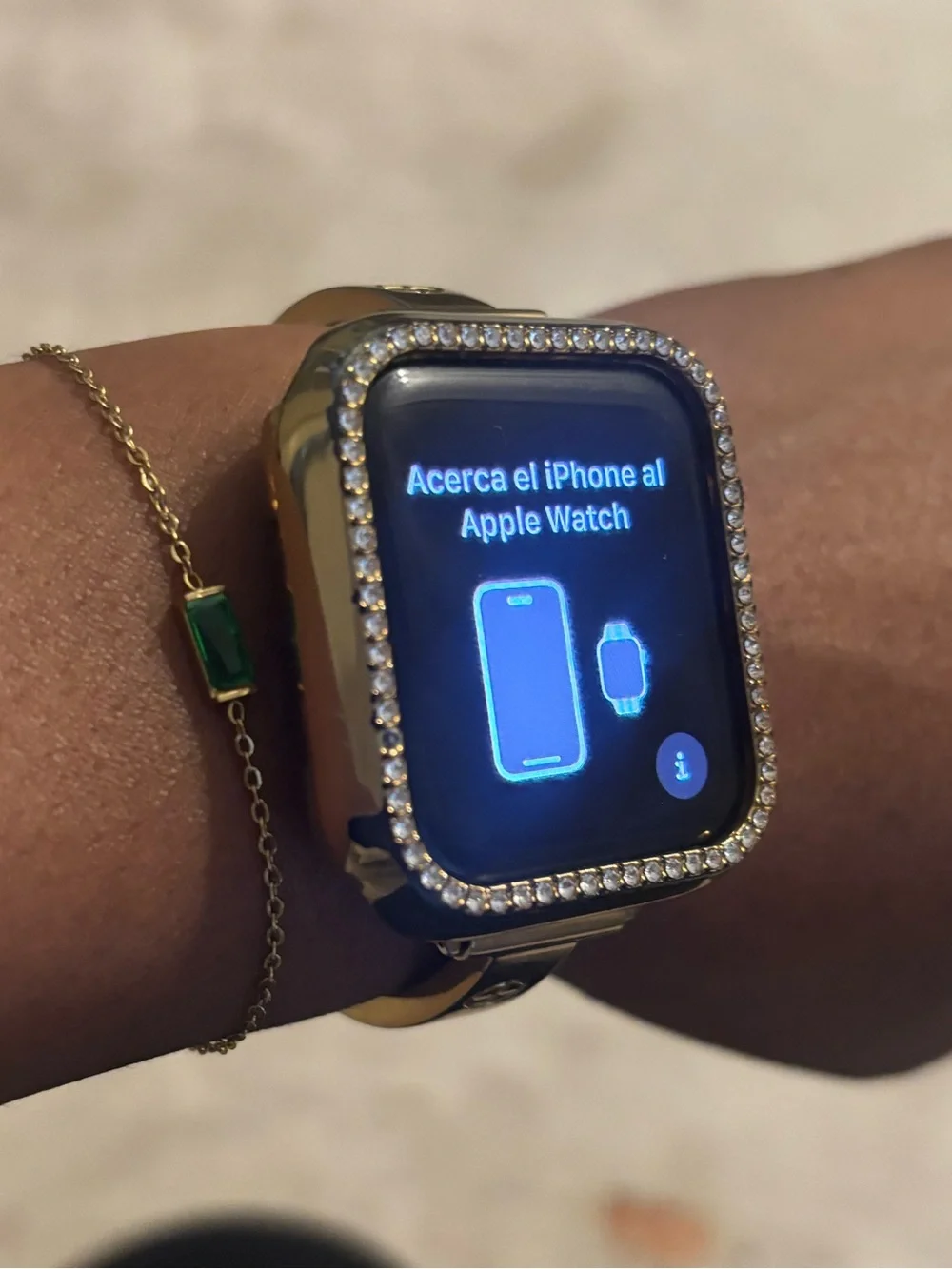 Apple Watch SE 40mm GPS + Metal Band